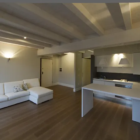 Apartment La Casa Del Porto Lovere