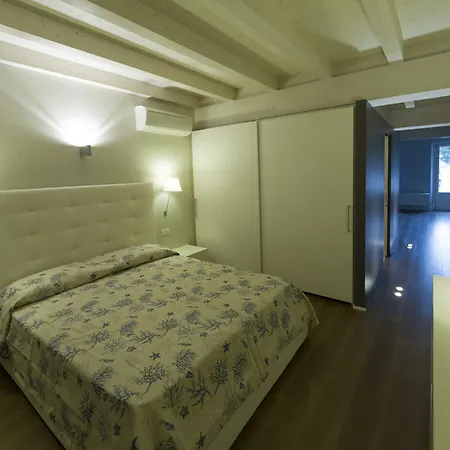 Apartment La Casa Del Porto *